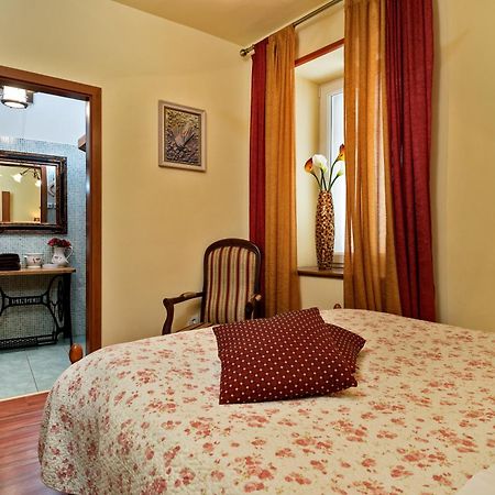 Emperor'S Suites سبليت المظهر الخارجي الصورة