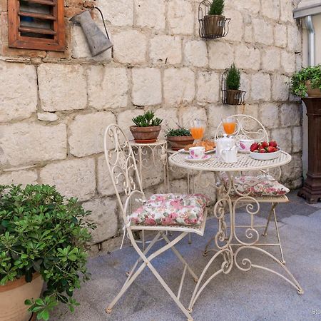 Emperor'S Suites سبليت المظهر الخارجي الصورة