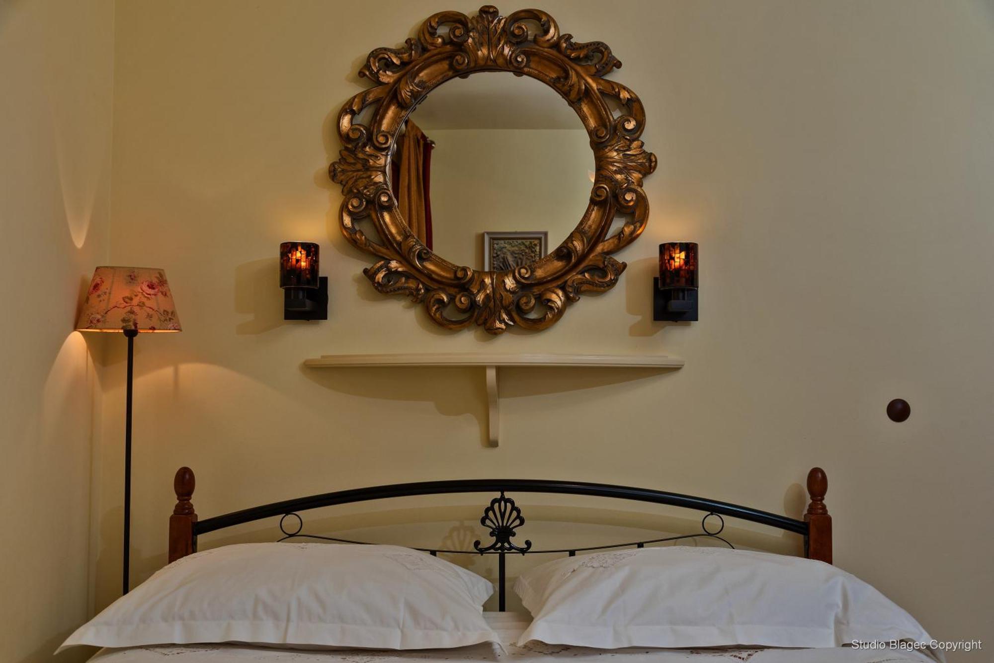 Emperor'S Suites سبليت الغرفة الصورة