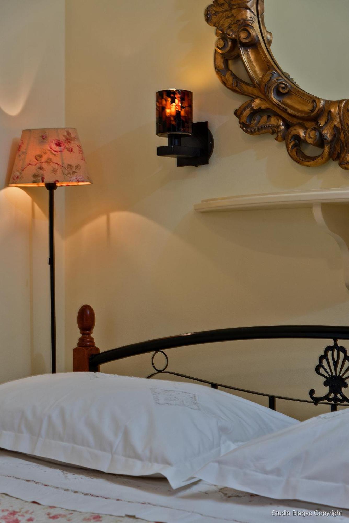 Emperor'S Suites سبليت الغرفة الصورة
