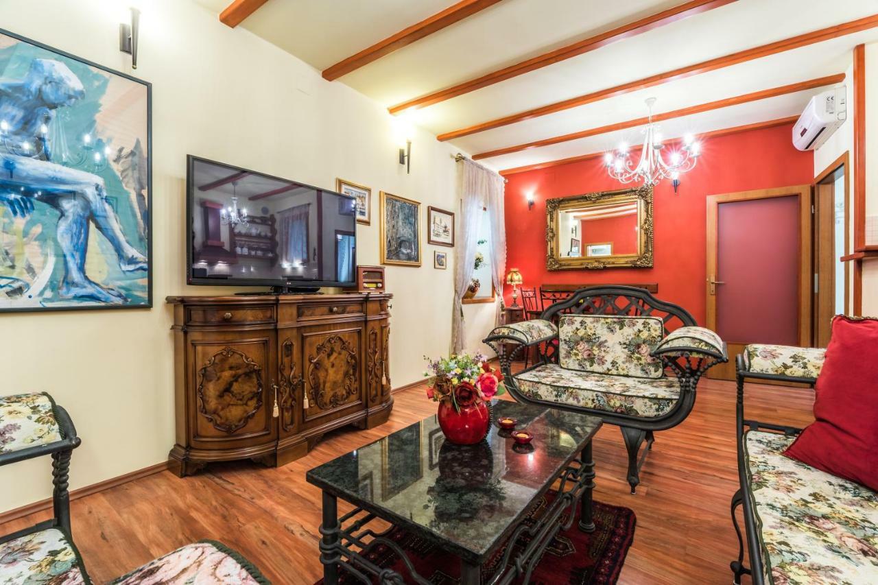 Emperor'S Suites سبليت المظهر الخارجي الصورة