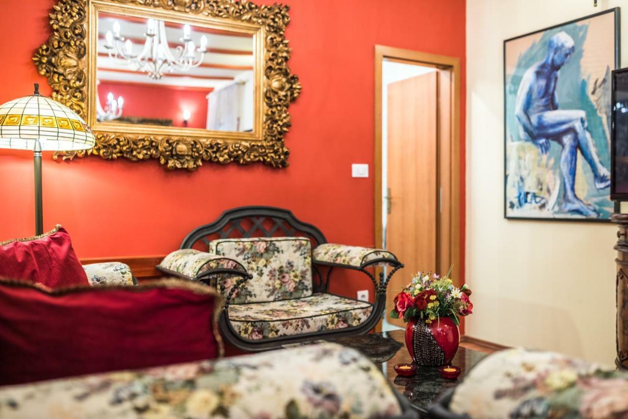 Emperor'S Suites سبليت المظهر الخارجي الصورة