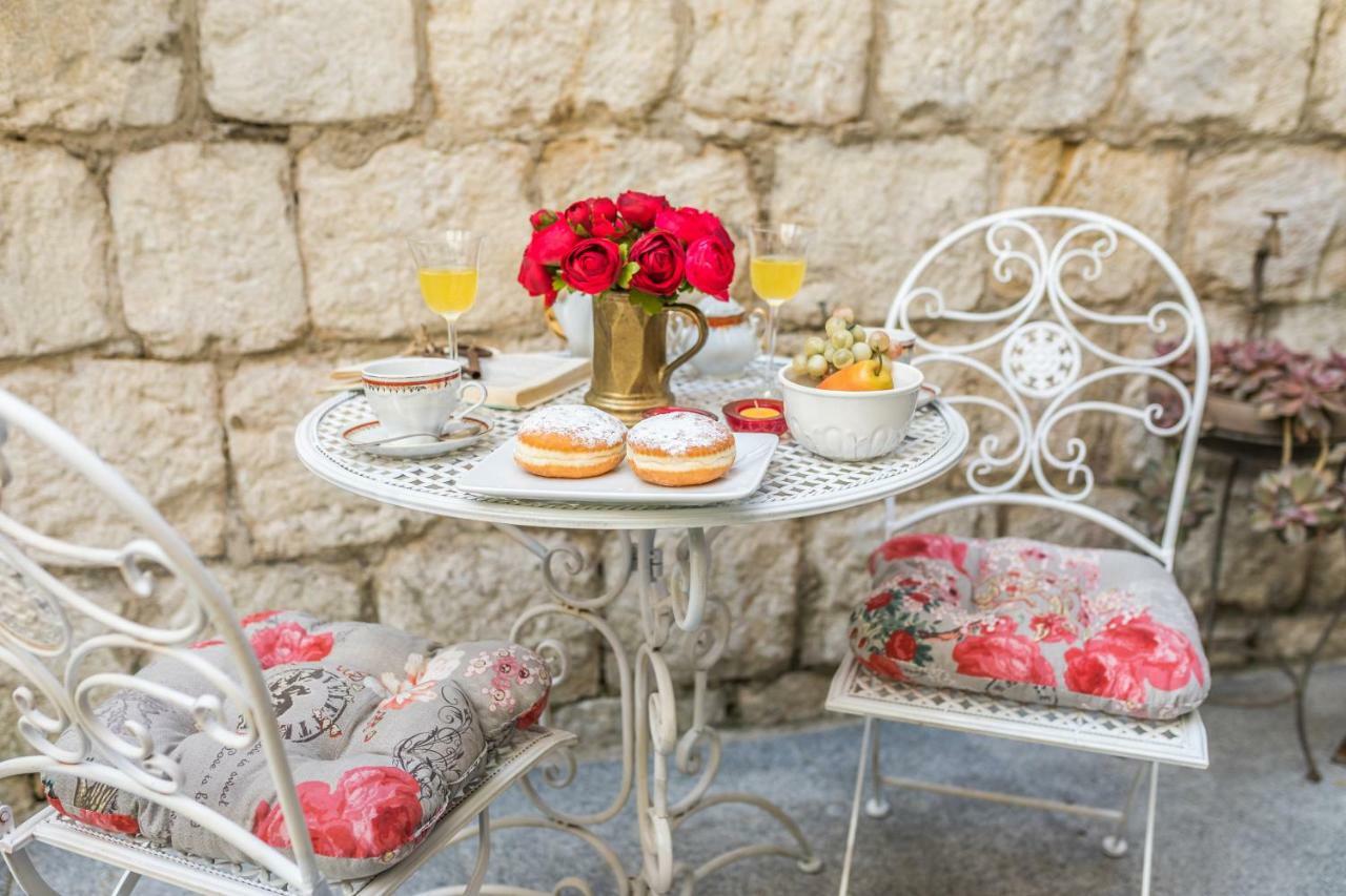 Emperor'S Suites سبليت المظهر الخارجي الصورة
